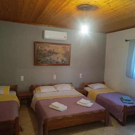 Maria House * 卡拉维塔
